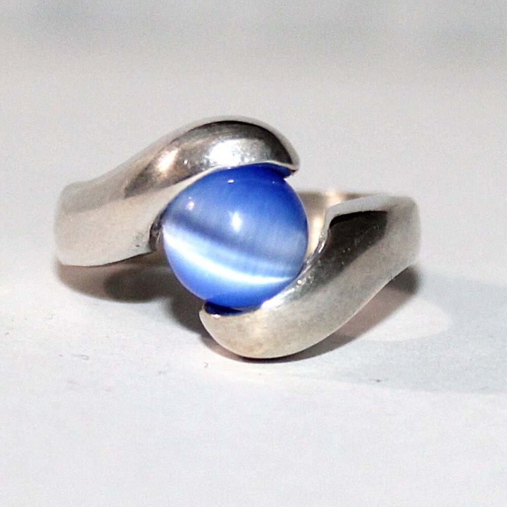 Sterling Silver Glass Cat Eye Ring Size 7